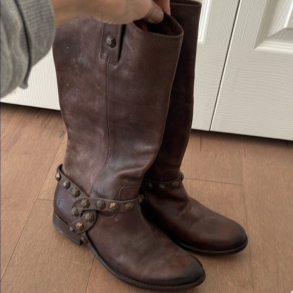 Brown Leather Woman’s Boots